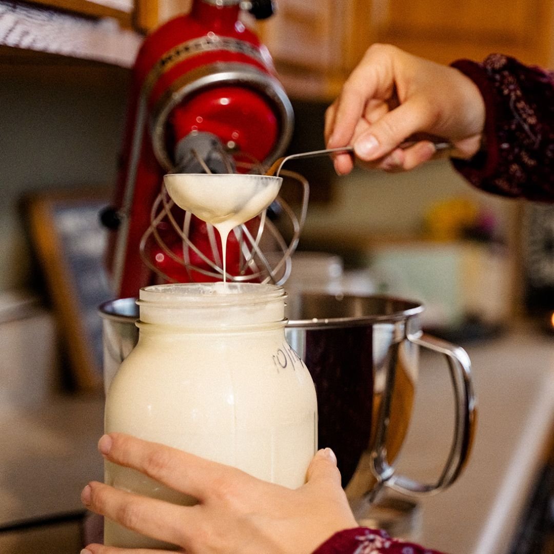 How to Make Traditional Homemade Buttermilk Mama on the Homestead