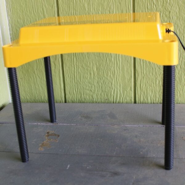 Using Heat Plates for Chickens Brooder & Coop Mama on the Homestead