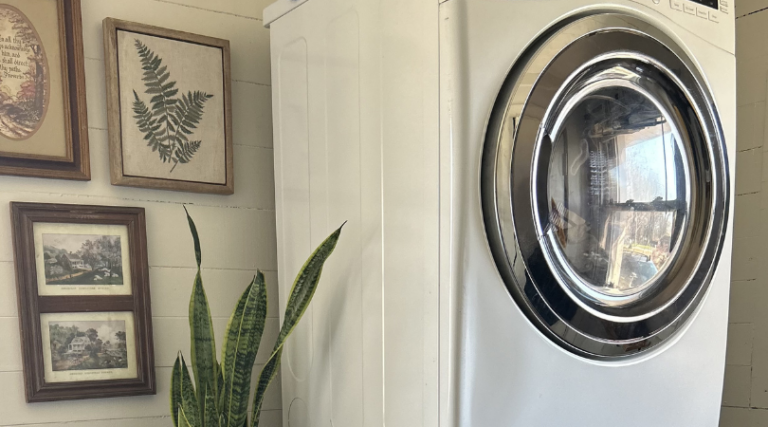 Non-Toxic Laundry Swaps | Replace Your Detergent, Fabric Softener, and More